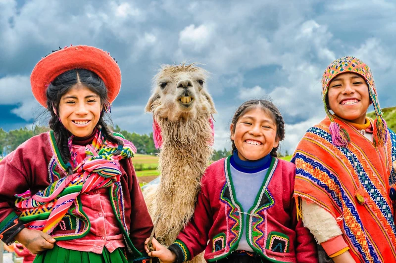 The People of Cusco: Portraits and Interactions with Locals