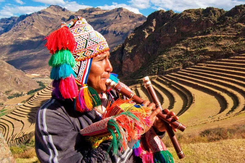The People of Cusco: Portraits and Interactions with Locals