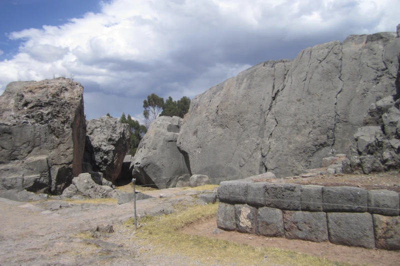 Decoding the Qenqo Inca Ruins: An Archaeological Puzzle