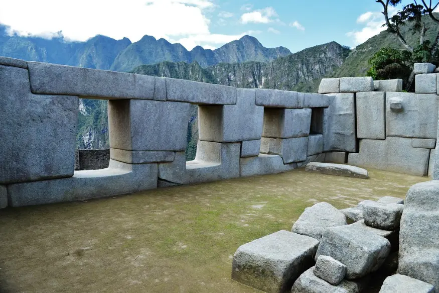 the temple of the three windows at machu picchu