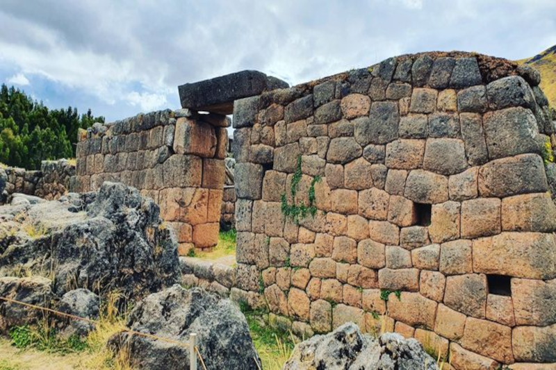 Puka Pukara Archaeological Complex
